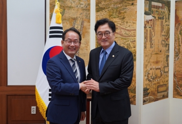 ▲ 강준현, 우원식 국회의장과 면담.