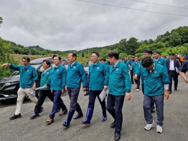 ▲ 행안부장관_충남도지사_부여군수,
