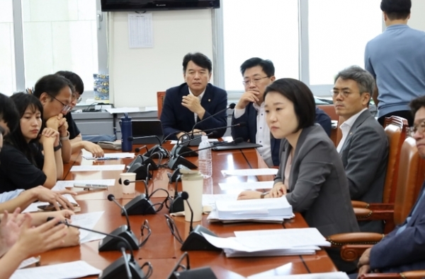 ▲ 전세사기 피해자 간담회 사진모습,