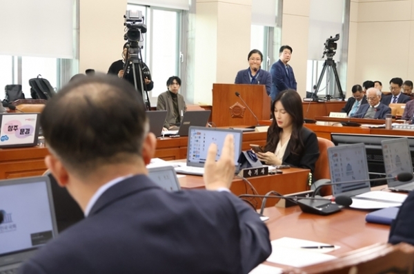 ▲ 강득구 의원(안양 만안) 국감 모습,