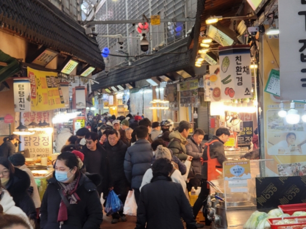 ▲ 찾은 시민들