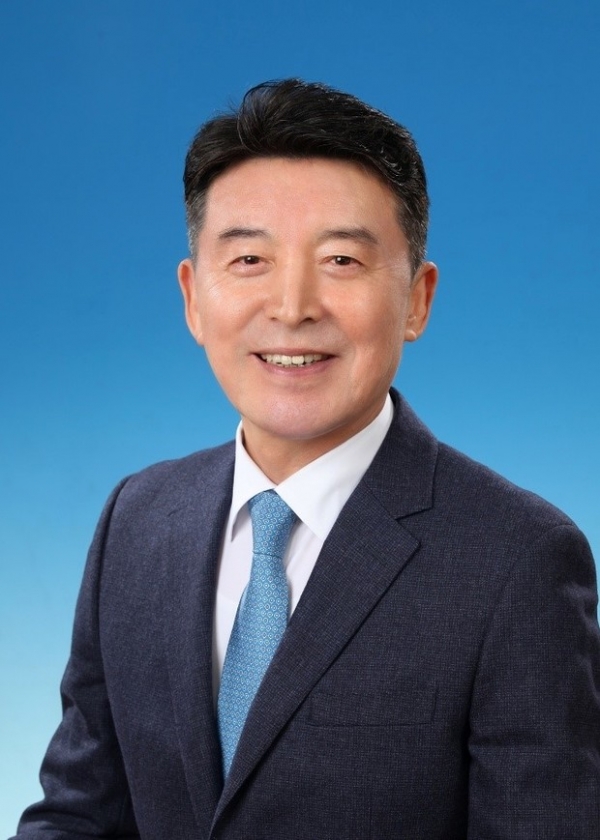 ▲ 양양홀딩스 현희용 회장,