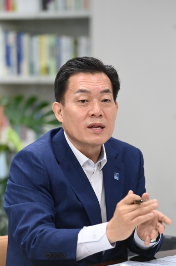 ▲ 수원시가 이재준 수원시장을 단장으로 하는 국민주권정부 국정과제 대응 TF(태스크포스)팀을 운영한다.