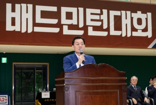 ▲ 이재준 수원시장이 개회식에서 축사를 하고 있다.