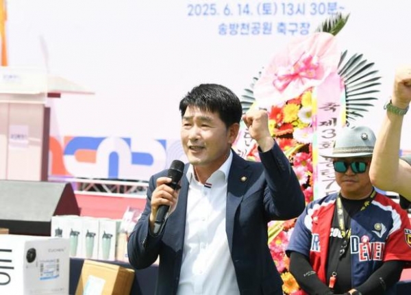 ▲ 배정수 의장 동탄7동 체육대회 인사
